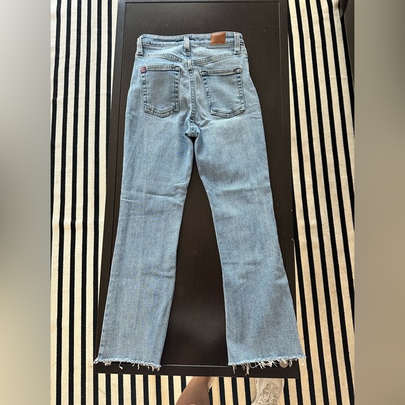 BDG Jeans Size 24 - Picture 2 of 2